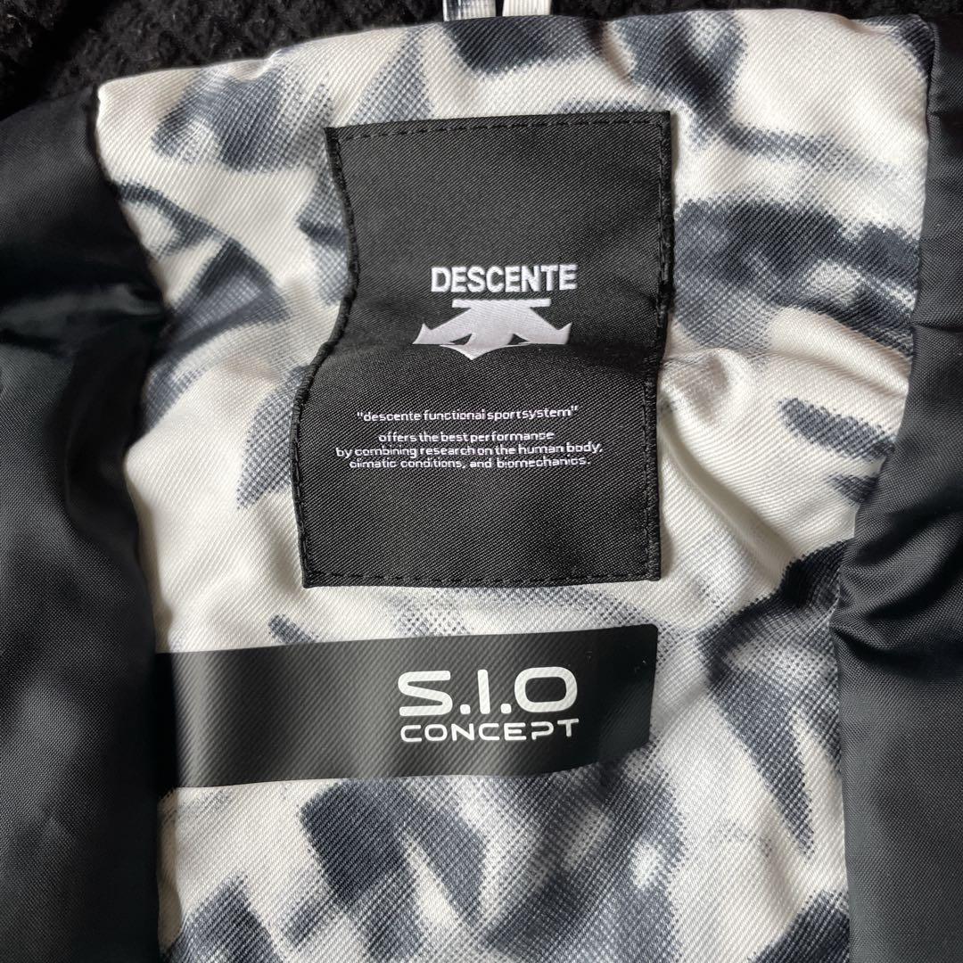デサントDESCENTEスキーウェア　上下セット　デモチーム　中古　サイズL