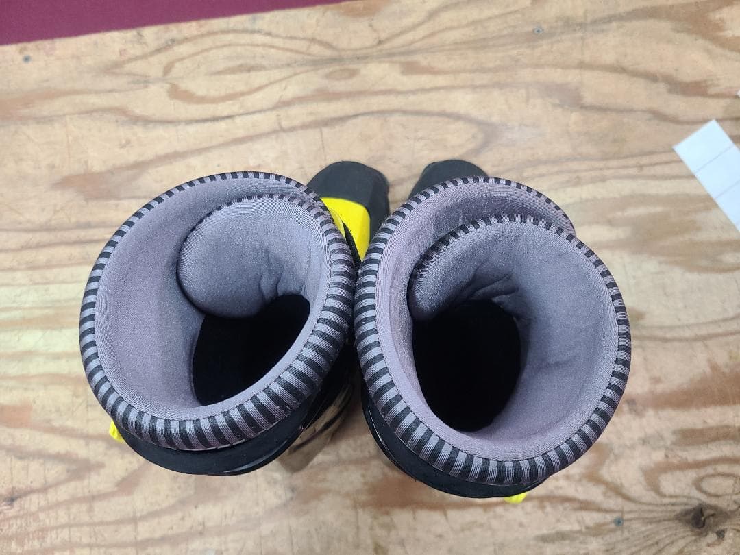 24-24.5CM FULL TILT BUMBLE BEE スキーブーツ