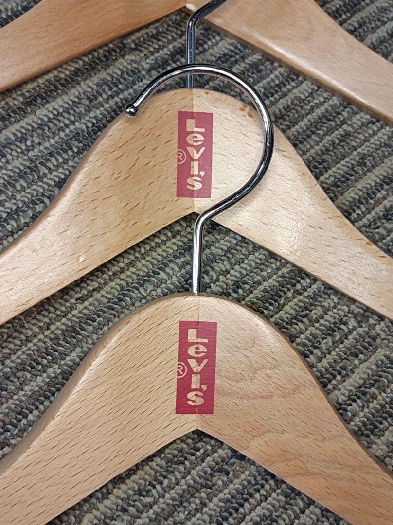 八5929【美品】Levis リーバイス 木製ハンガー10本セット