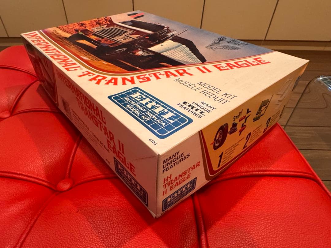 ERTL製1/25 アメリカントレーラープラモデル