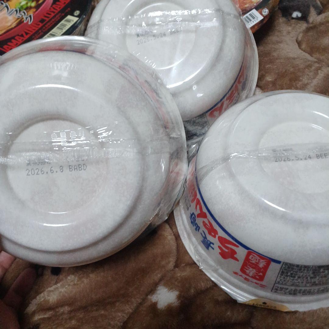 カップラーメン　凄麺シリーズ　大量　サイズ160