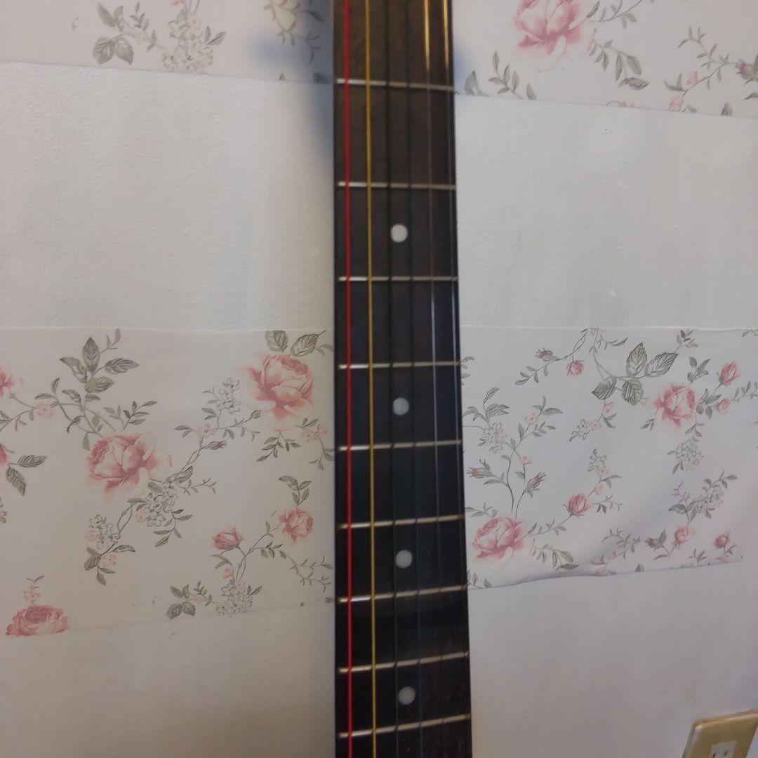 格安品です！Lumber アコースティックギター 各種付属品付きです。