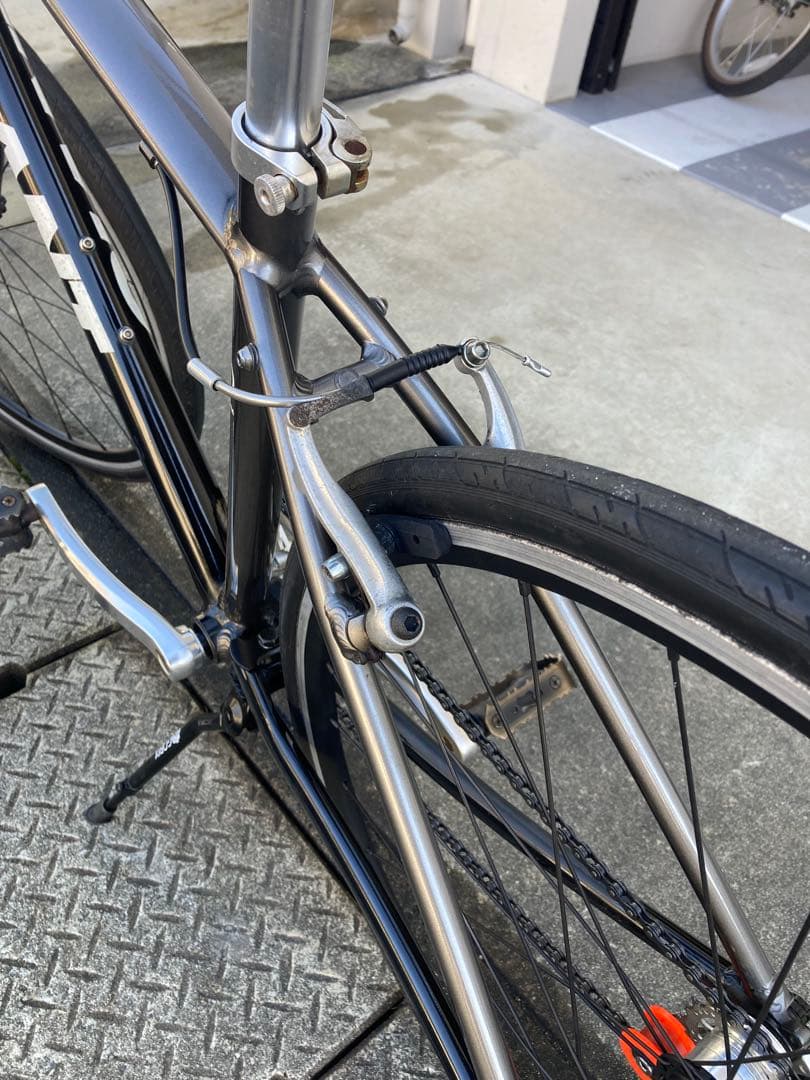 GIANT ESCAPE クロスバイク ブラック　マウンテンバイク　ロードバイク