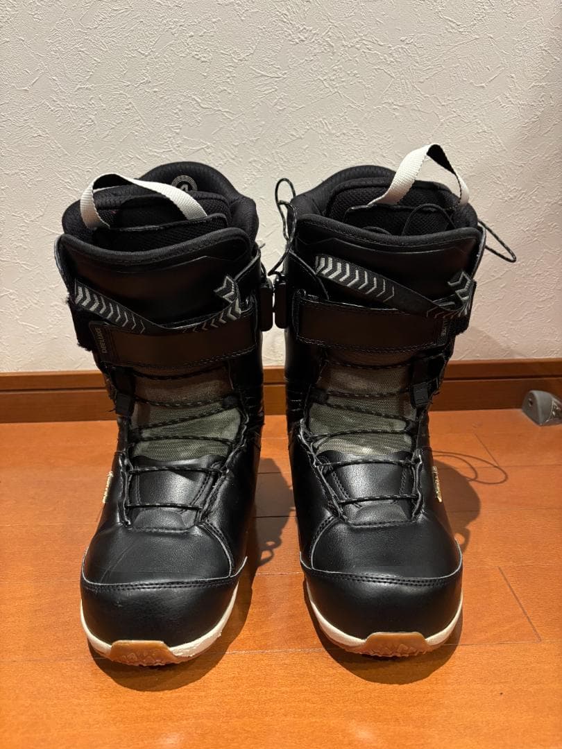 22-23年 DEELUXE EMPIRE 24.5 ディーラックス S4