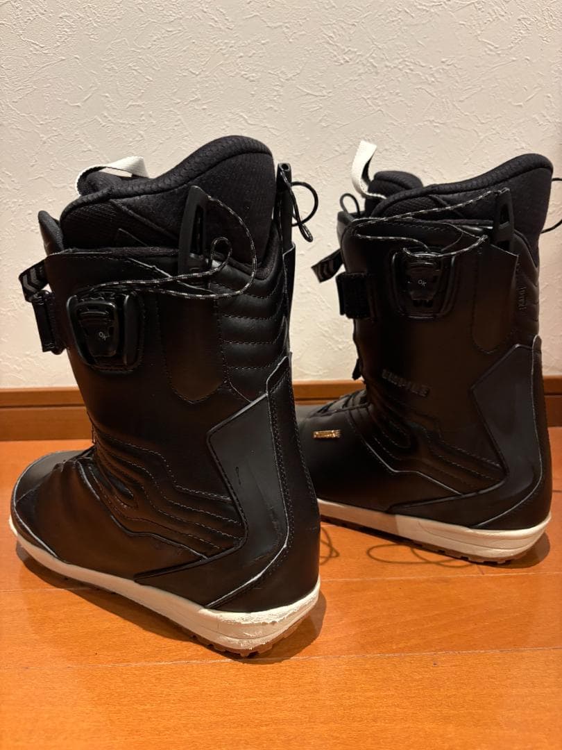 22-23年 DEELUXE EMPIRE 24.5 ディーラックス S4