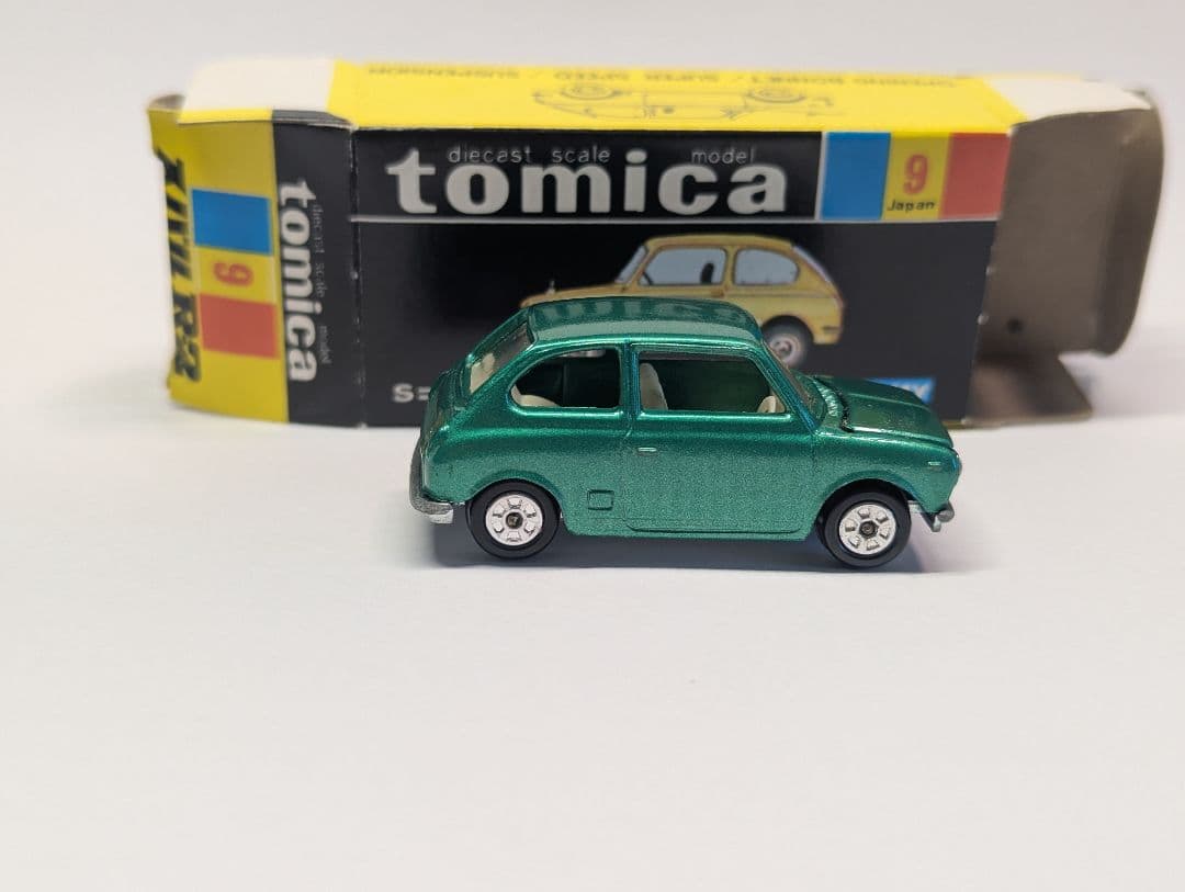 9 黒箱 箱付き スバル r2 トミカ アイボリーシート 日本製
