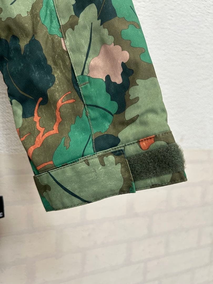 DC カモフラージュ スノーボードジャケット　10M 140cm