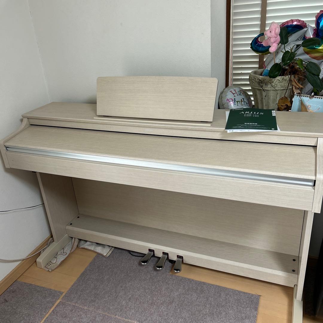 YAMAHA 88鍵電子ピアノ ライトウッド