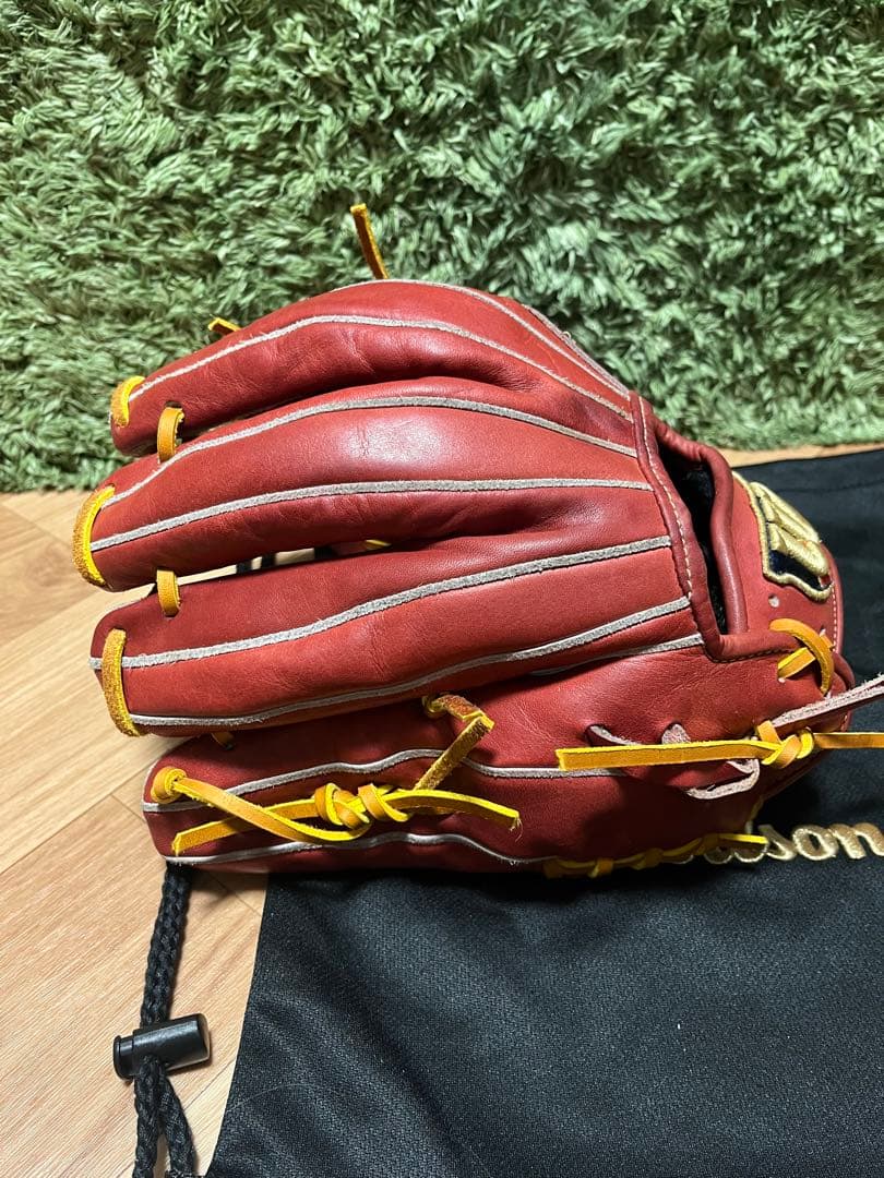美品⚫︎ウィルソン ベーシックラボ デュアル 軟式内野手用1723型 ブリック