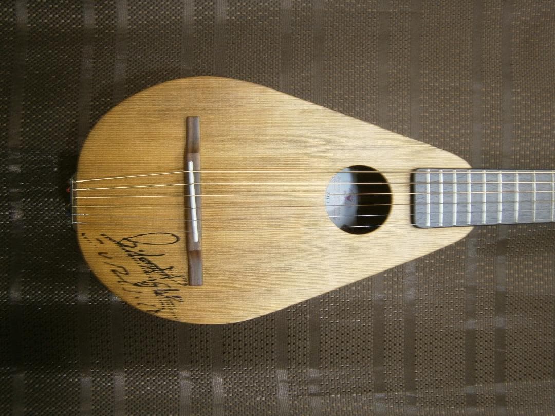 期間限定特価・Kヤイリ<TEKTEK＞日本製・2010年製・トラベルギター