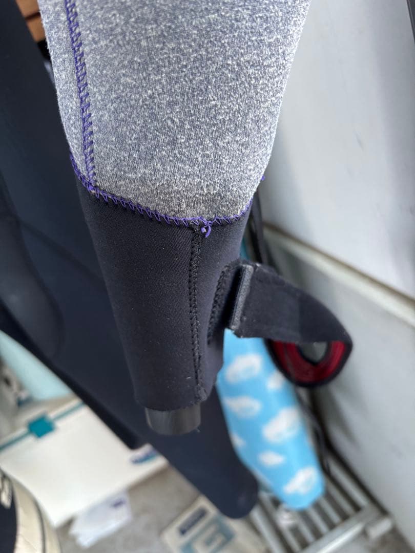 CYBER グレー/ブラック ウェットスーツ