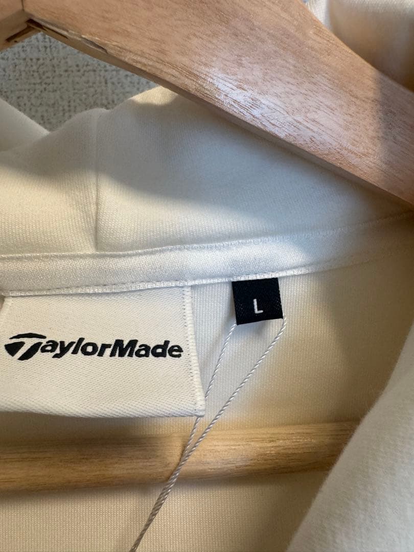 3日限定値下げ‼️定価17600円　テーラーメイド　パーカー　ホワイト
