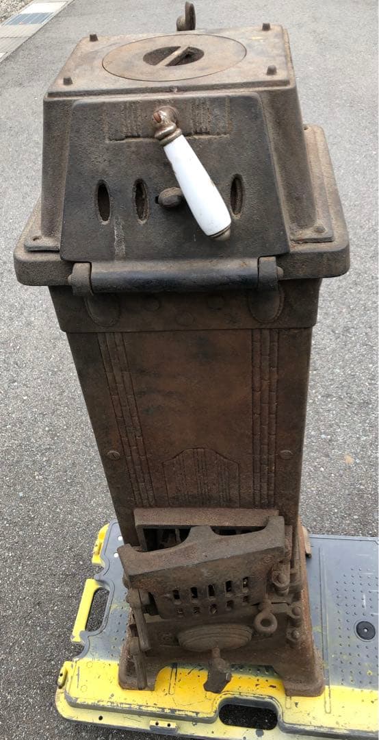 ストーブ フランス　鋳物 鉄製長野市引き取り限定