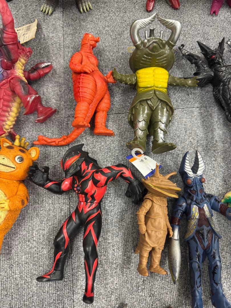 特撮ソフビ大量　約50体 まとめ売り　ソフビ　フィギュア　ゴジラ　ウルトラ怪獣