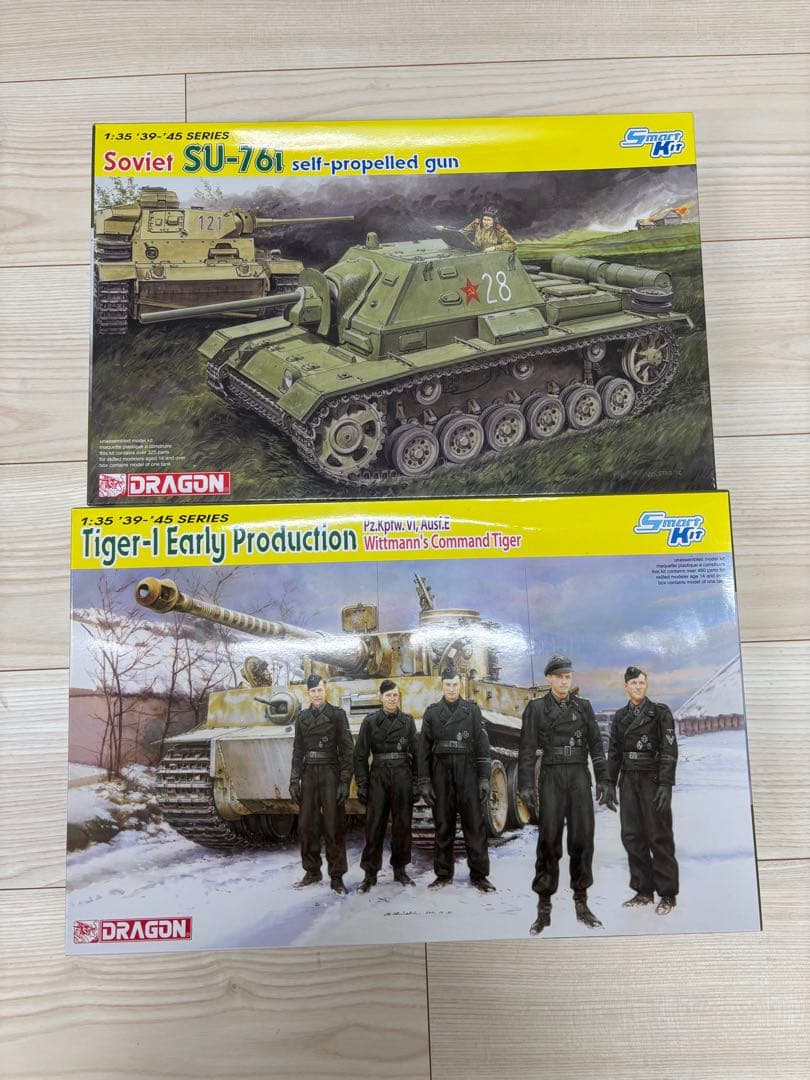 Tiger I Early Production & SU-76 プラモデル