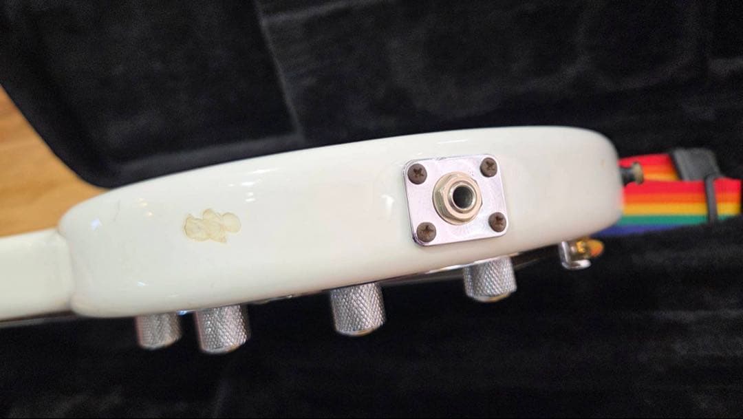 Sterling by Music Man RAY34（StingRayモデル）