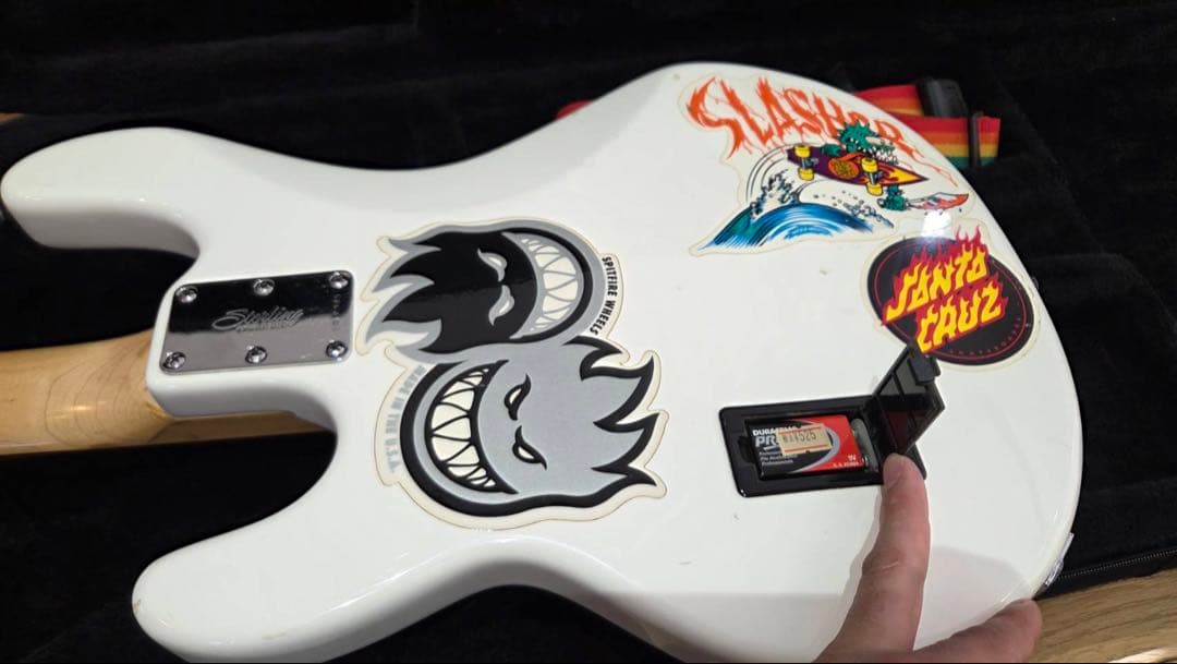 Sterling by Music Man RAY34（StingRayモデル）