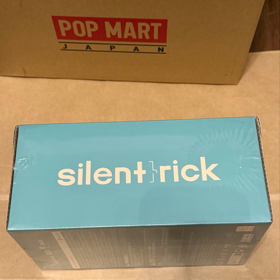 限定996体 POPMART Angry Molly-Eyes Fire