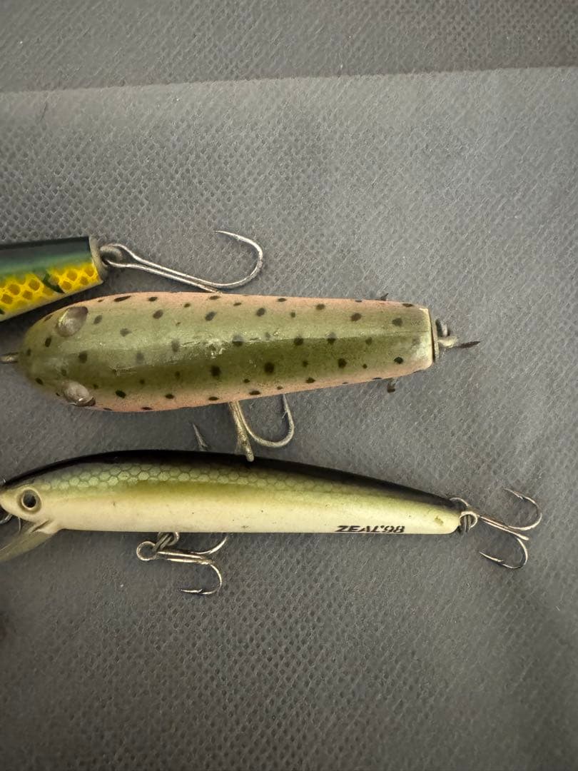 ZEAL ルアー バス
