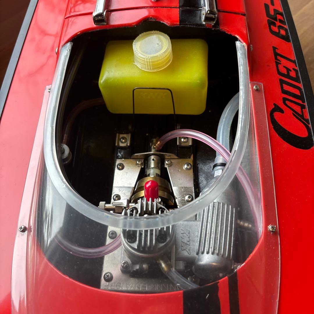 Cadet 65-V ＫＮＫ製木製ラジコンボート