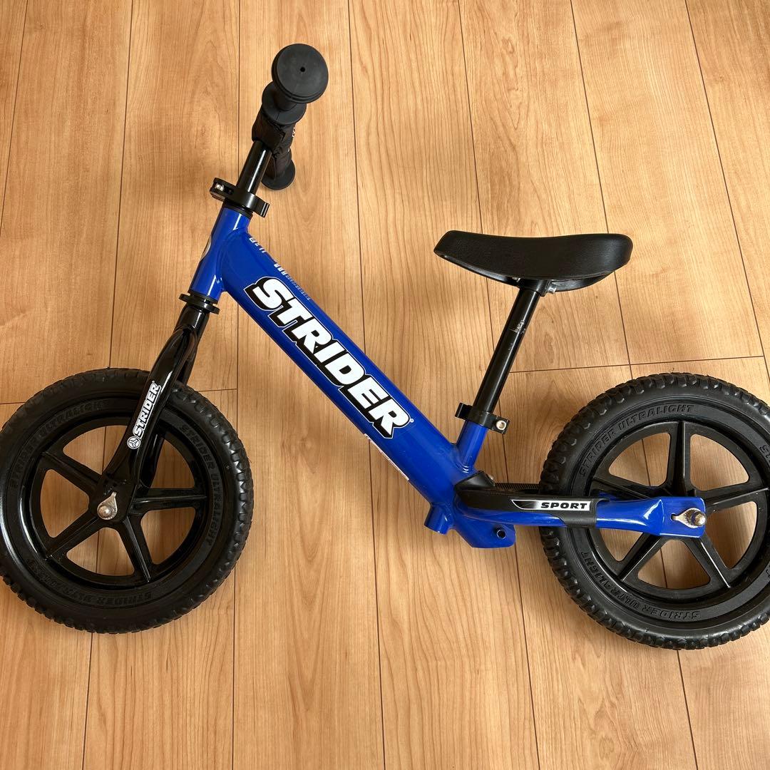 ストライダー スポーツモデル 12インチ 青