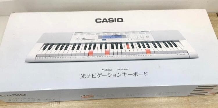 CASIO カシオ　光ナビゲーションキーボード　LK-222　ホワイト　箱入り