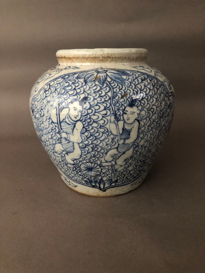 中国骨董古美術　青花人物文　壺　アンティーク