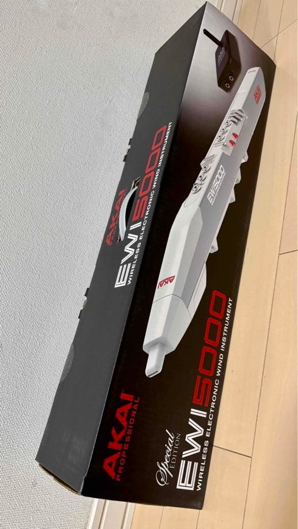AKAI PROFESSIONAL EWI5000ウィンドシンセサイザー