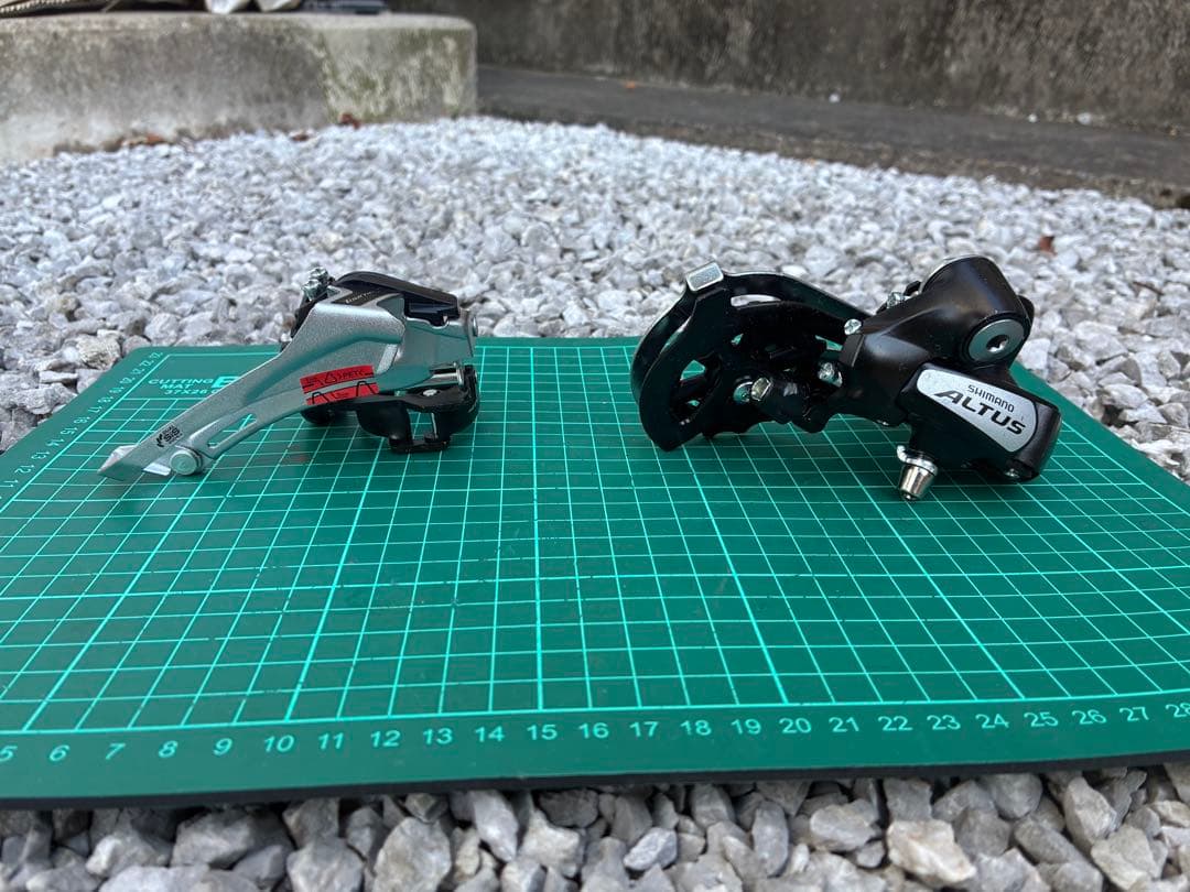 2x8速用アップグレード＆修理セット2x8速用変速機＆2x8速用クランク＋ペダル