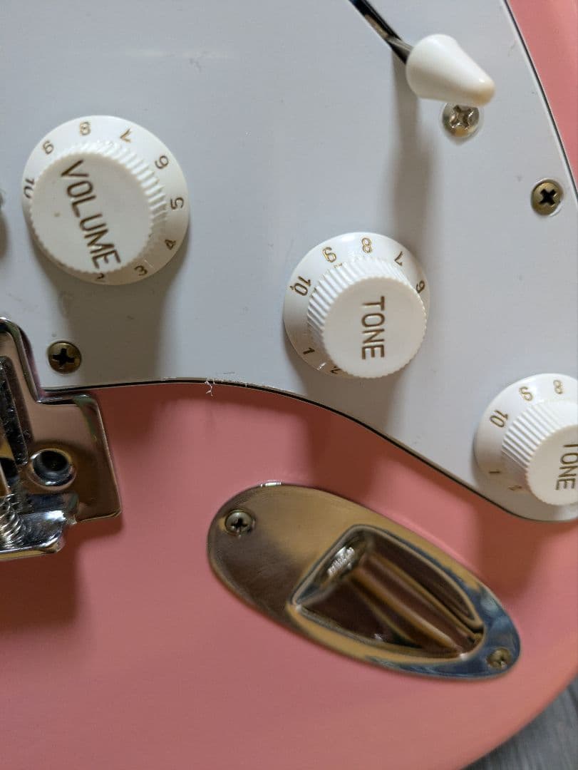 フォトジェニック　Photogenic　ピンク エレキギター ストラト