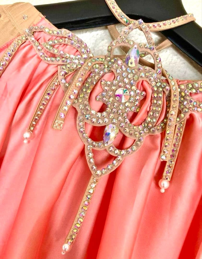 ❣️限定セール❣️新品 豪華ベリーダンス衣装 ベールスリーブ付ブラ＆スリットスカート