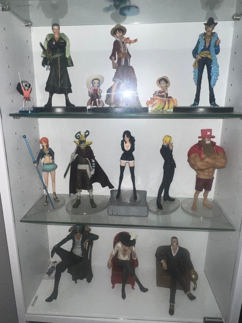 値段の希望はコメントで教えてください。ワンピース　フィギュア　新品未開封2つ