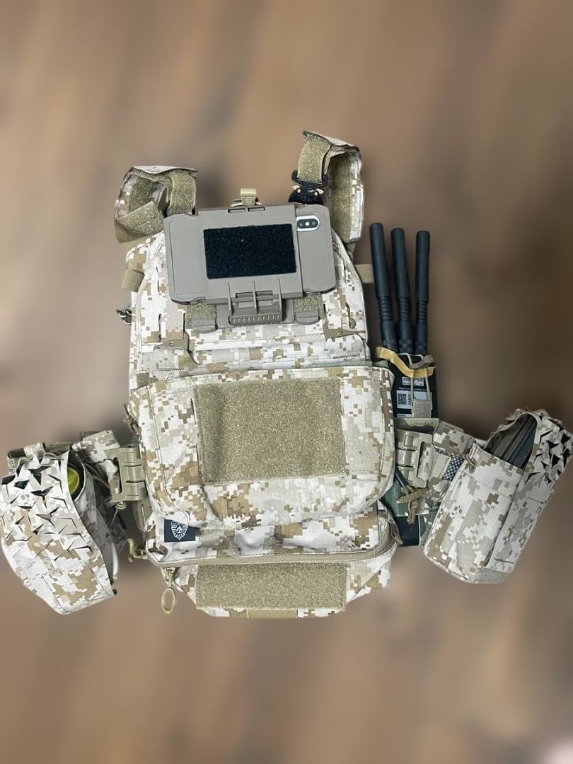 レプリカ FERRO CONCEPTS FCPC AOR1 プレートキャリア