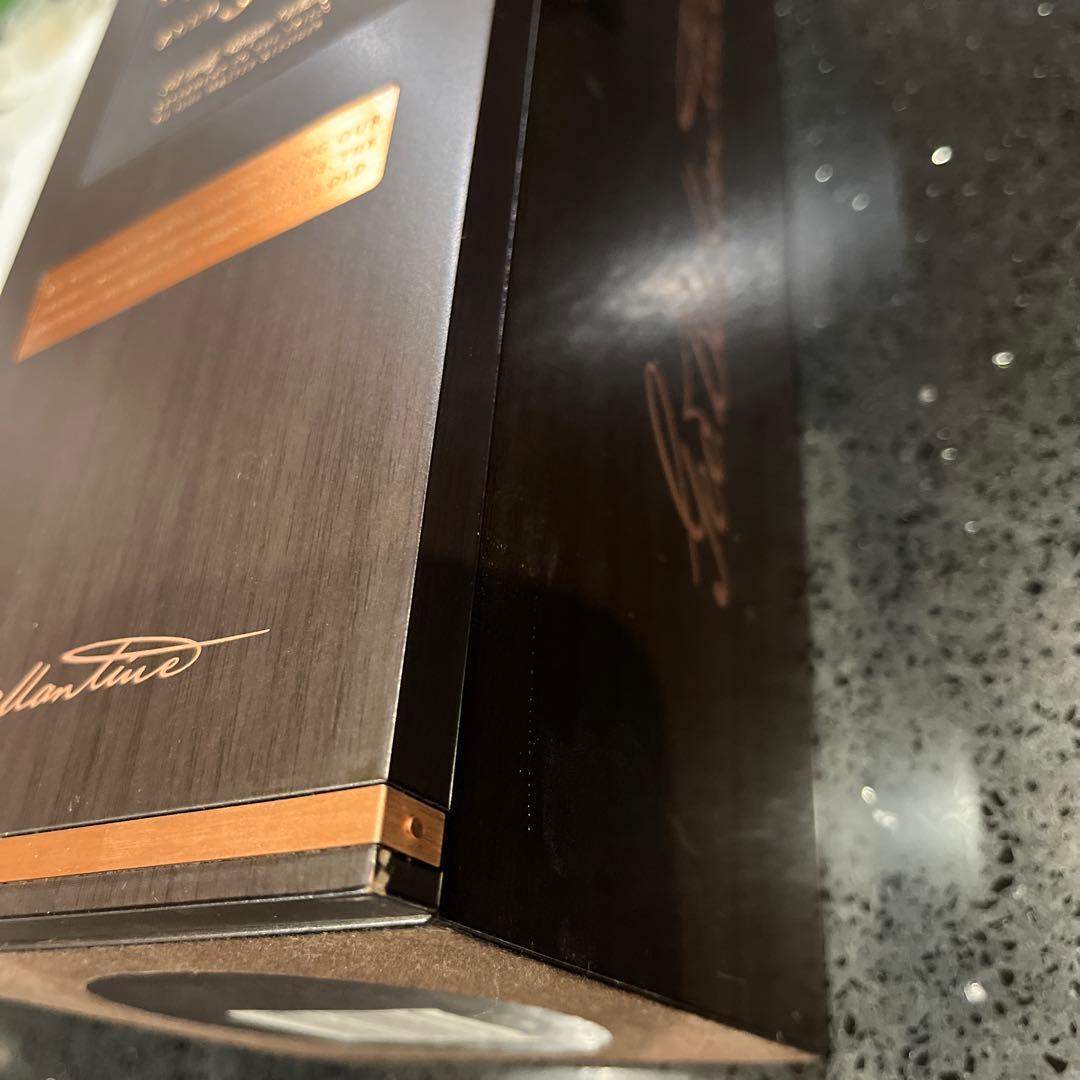 バランタイン 30年 700ml 木箱入り