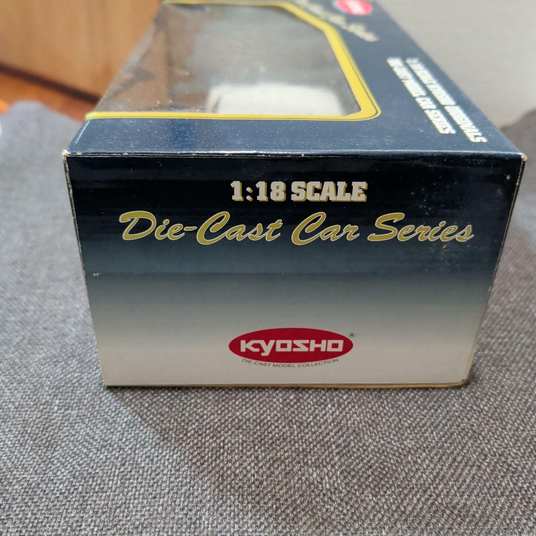 KYOSHO NISSAN FAIRLADY Z 1:18スケール