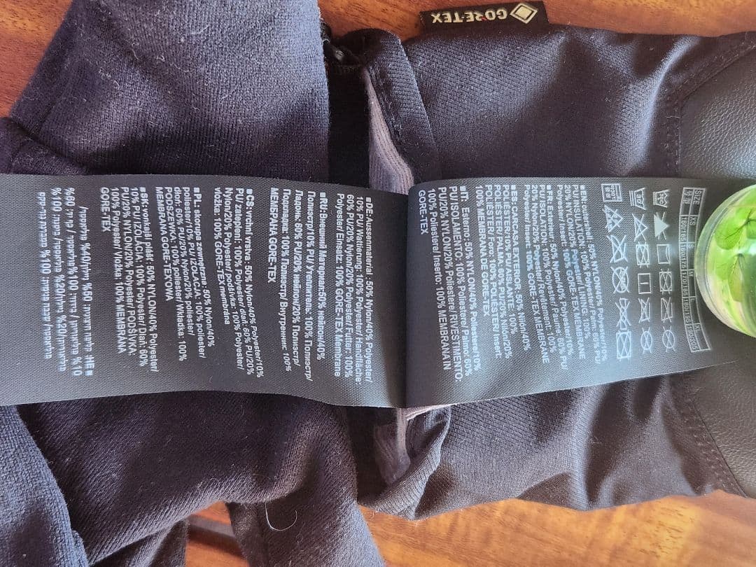 Burton GORE-TEX アンダー グローブ Mサイズ【ウィメンズ】