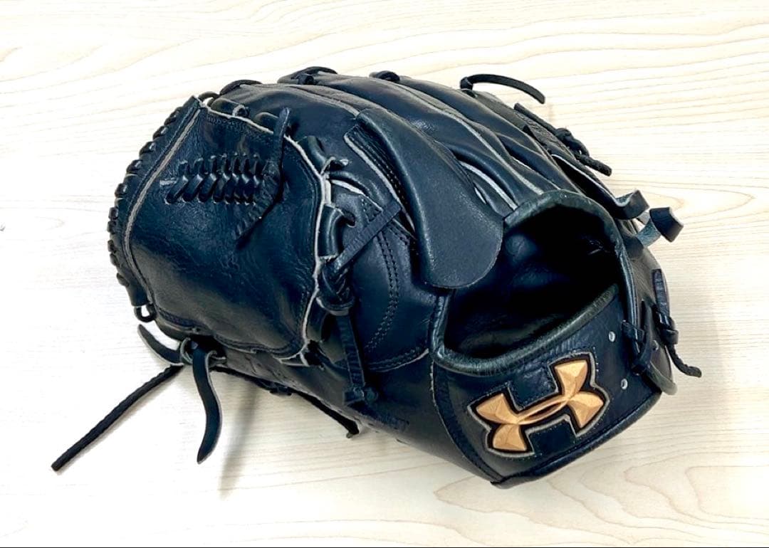 アンダーアーマー 金子千尋モデル 硬式 投手用グローブ 左用
