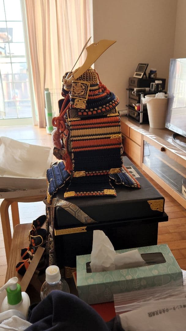 鈴甲子雄山の10号鎧、ジャンク扱いで出品。鍬形は24金張り。特別値引き