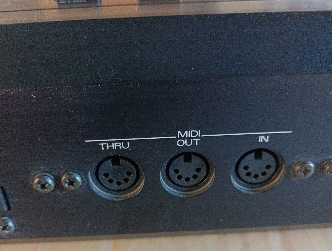 Roland D-10 シンセサイザー 61鍵盤