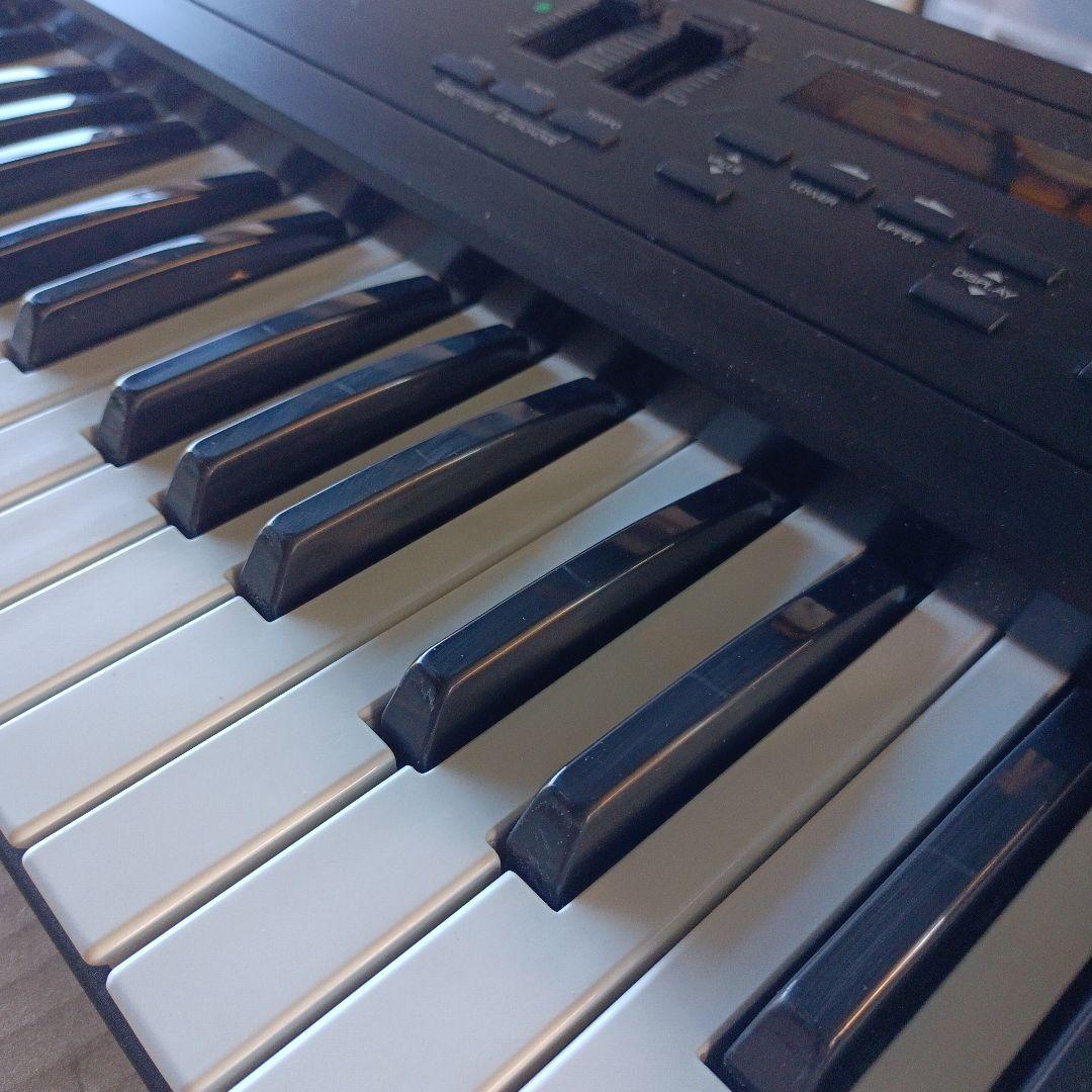Roland D-10 シンセサイザー 61鍵盤