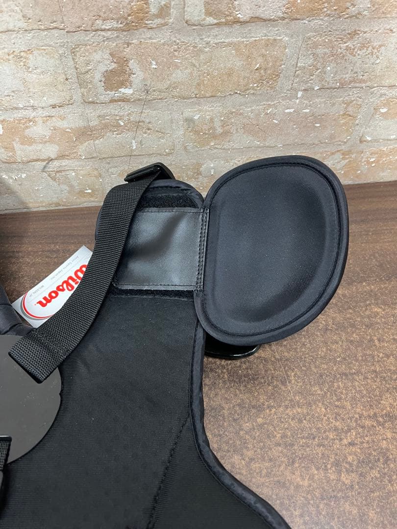 A2【未使用品】Wilson 軟式用アンパイア チェスト プロテクター タグ付き