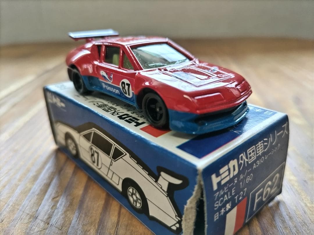 トミカ 《青箱》 62　　アルピーヌ・ルノー 　 A310　レーシング
