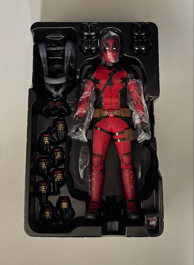 ホットトイズ　デッドプール　ボーナスアクセサリー付き