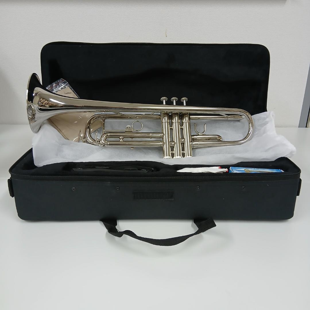 【ジャンク】シルバートランペット ケース付き