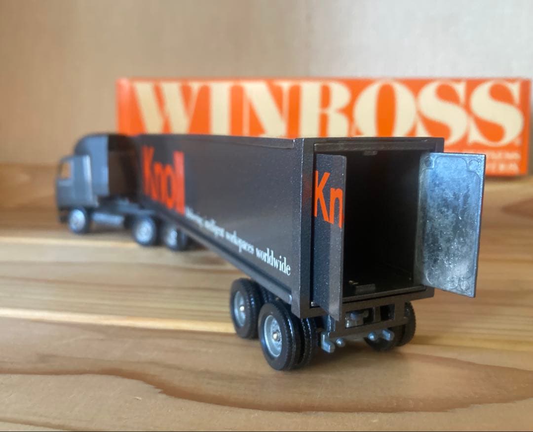 Knoll トラクター　模型