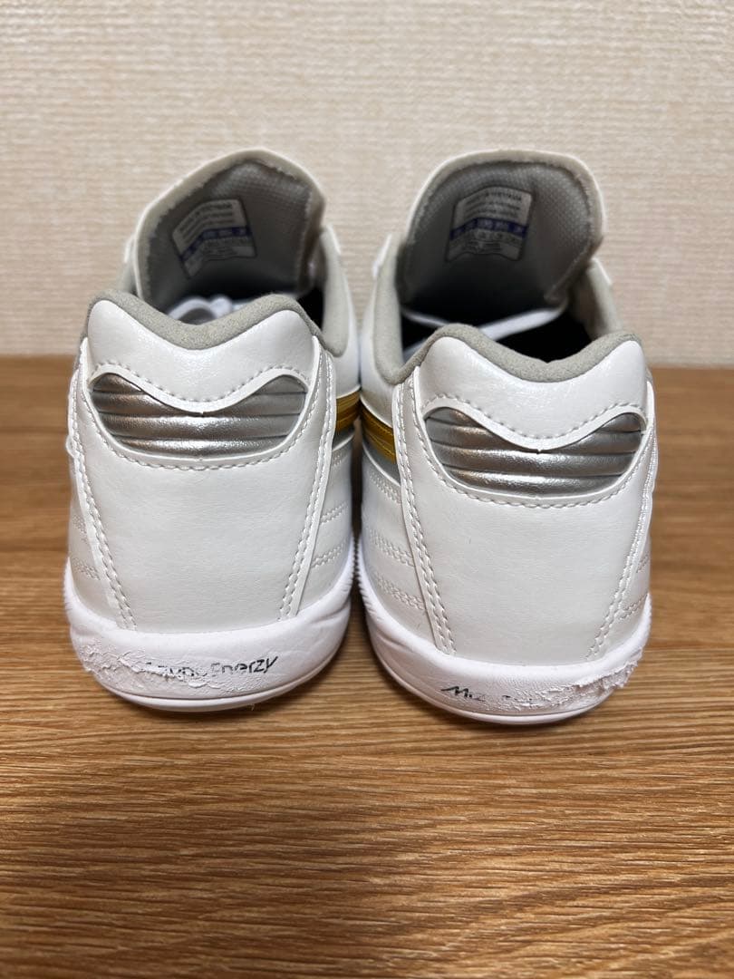 MORELIA SALA ELITE IN ホワイト/ゴールド