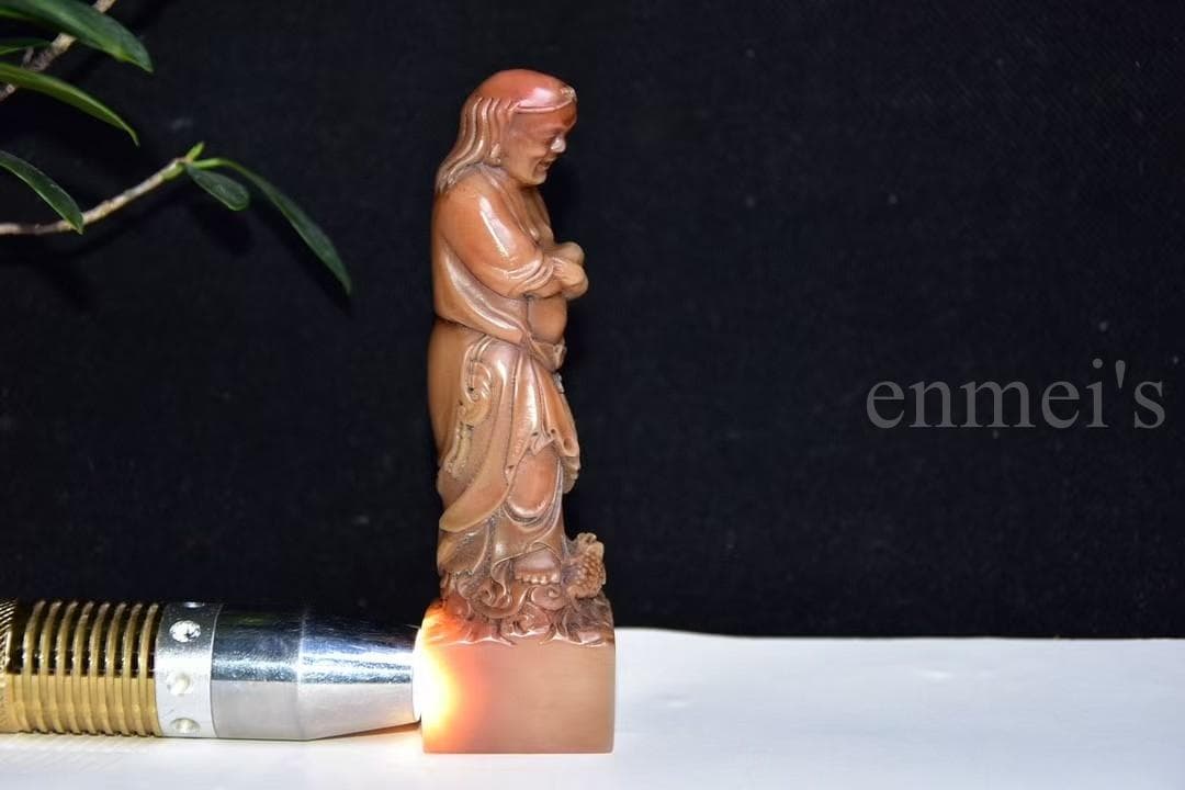 【8月特価】今だけお得！寿山石 芙蓉石 女性像印章 熙載作 乙未年 彫刻立像