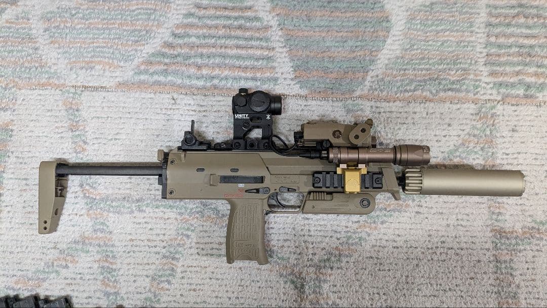 ゆうか旦那　MP7A1　ガスブローバック　タンカラー　Co2　外部ソース