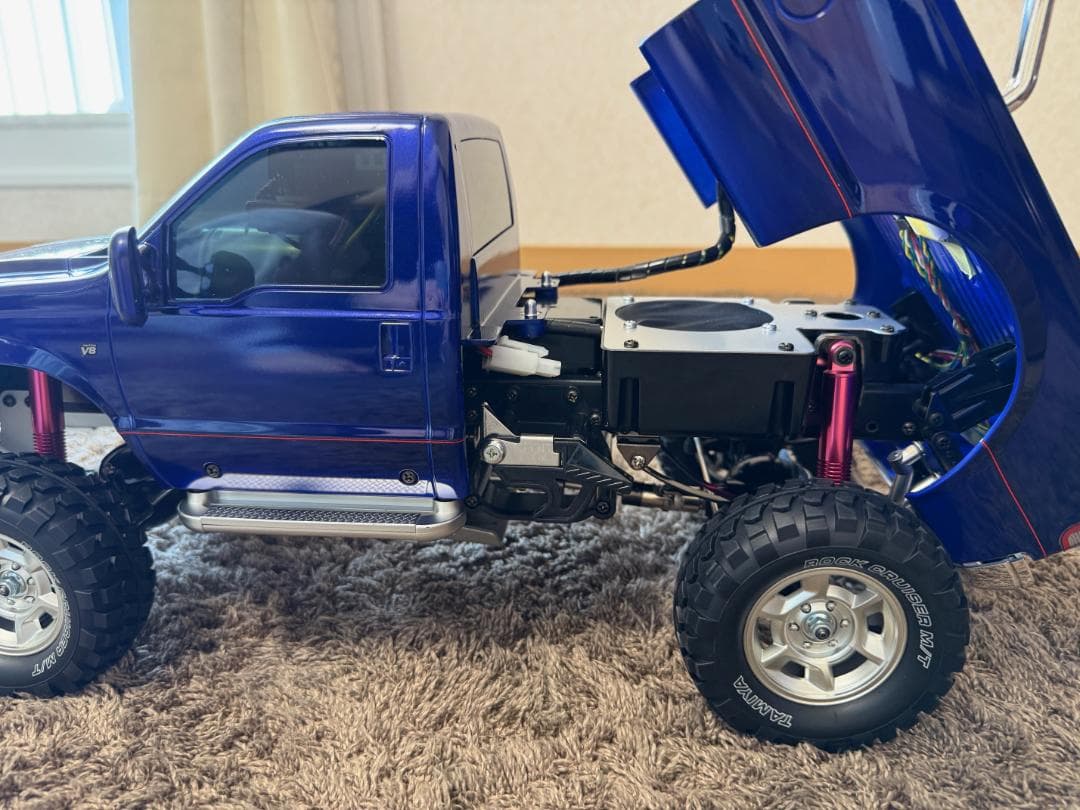 タミヤ 1/10 フォードF-350ハイリフト(フルオペ)バッテリー、充電器付き