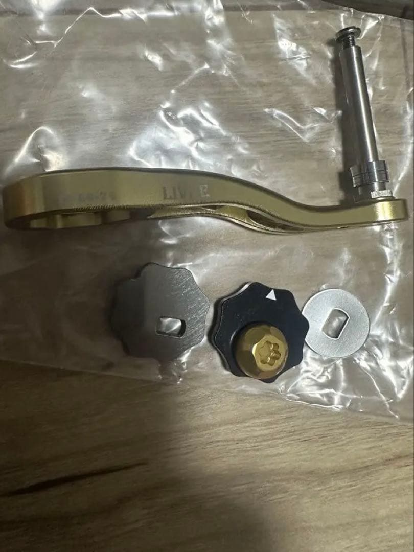 リブレBJ66-74 ゴールド